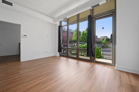 Tiny photo for 1000 N Kingsbury Street #107, Chicago, IL 60610 (MLS # 12587288)