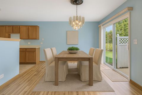 Tiny photo for 2 Danbury Court, Lake In The Hills, IL 60156 (MLS # 12535430)