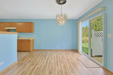 Tiny photo for 2 Danbury Court, Lake In The Hills, IL 60156 (MLS # 12535430)