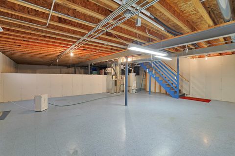 Tiny photo for 2 Danbury Court, Lake In The Hills, IL 60156 (MLS # 12535430)