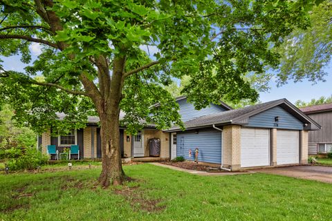 Photo of 778 Darlington Lane, Crystal Lake, IL 60014 (MLS # 12674751)