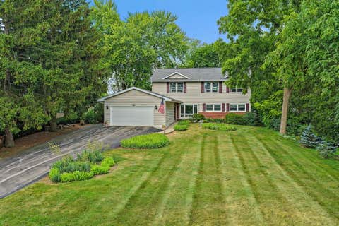 Tiny photo for 910 Division Street, Barrington, IL 60010 (MLS # 12714134)