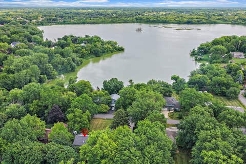 Tiny photo for 910 Division Street, Barrington, IL 60010 (MLS # 12714134)