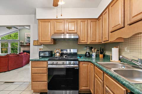Tiny photo for 910 Division Street, Barrington, IL 60010 (MLS # 12714134)
