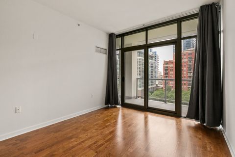 Tiny photo for 1235 S Prairie Avenue #807, Chicago, IL 60605 (MLS # 12502653)