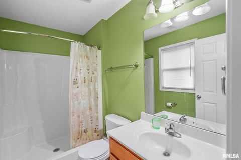 Tiny photo for 5312 HILLANDALE Road, Davenport, IA 52806 (MLS # QC4266005)