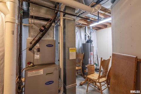 Tiny photo for 5312 HILLANDALE Road, Davenport, IA 52806 (MLS # QC4266005)