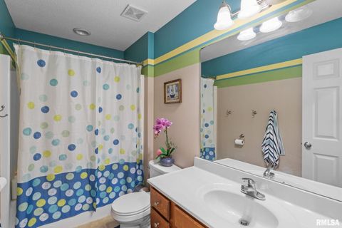 Tiny photo for 5312 HILLANDALE Road, Davenport, IA 52806 (MLS # QC4266005)