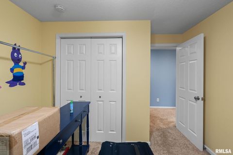 Tiny photo for 5312 HILLANDALE Road, Davenport, IA 52806 (MLS # QC4266005)