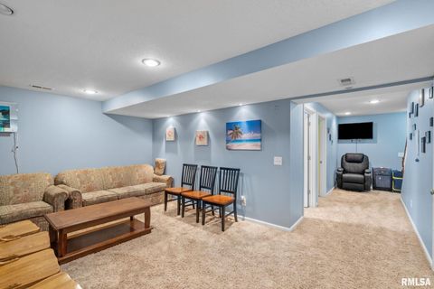 Tiny photo for 5312 HILLANDALE Road, Davenport, IA 52806 (MLS # QC4266005)