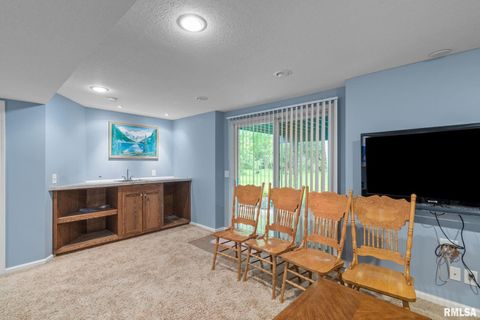 Tiny photo for 5312 HILLANDALE Road, Davenport, IA 52806 (MLS # QC4266005)