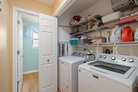 Tiny photo for 3311 Fairmont Avenue, Naperville, IL 60564 (MLS # 12525346)