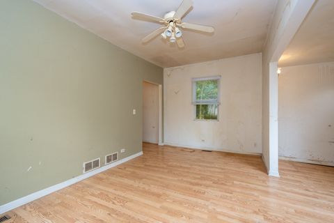 Tiny photo for 38178 N 1st Avenue, Spring Grove, IL 60081 (MLS # 12498640)