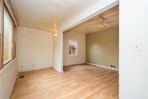 Tiny photo for 38178 N 1st Avenue, Spring Grove, IL 60081 (MLS # 12498640)