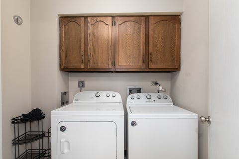 Tiny photo for 4601 W Touhy Avenue #506, Lincolnwood, IL 60712 (MLS # 12793116)