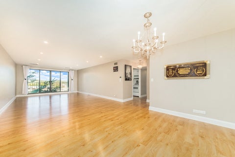 Tiny photo for 4601 W Touhy Avenue #506, Lincolnwood, IL 60712 (MLS # 12793116)