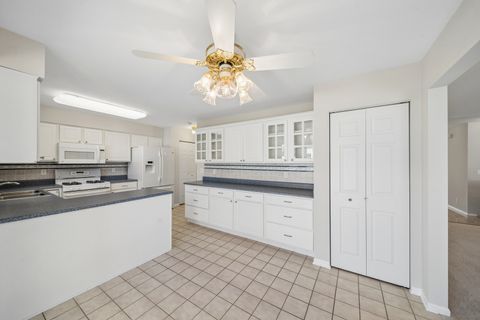Tiny photo for 233 Spring Court, North Aurora, IL 60542 (MLS # 12626837)