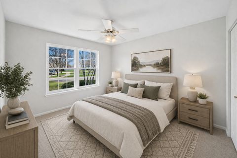 Tiny photo for 233 Spring Court, North Aurora, IL 60542 (MLS # 12626837)