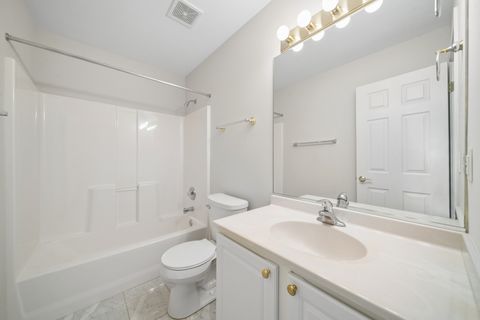 Tiny photo for 233 Spring Court, North Aurora, IL 60542 (MLS # 12626837)