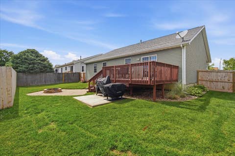 Tiny photo for 2706 Stratmoor Drive, Bloomington, IL 61705 (MLS # 12650283)