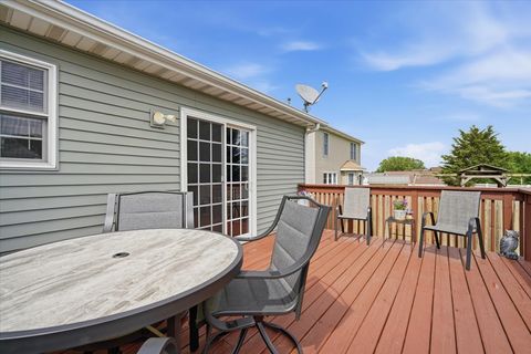 Tiny photo for 2706 Stratmoor Drive, Bloomington, IL 61705 (MLS # 12650283)