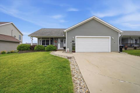 Tiny photo for 2706 Stratmoor Drive, Bloomington, IL 61705 (MLS # 12650283)