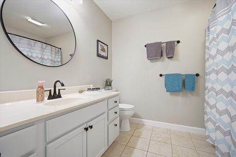Tiny photo for 2706 Stratmoor Drive, Bloomington, IL 61705 (MLS # 12650283)