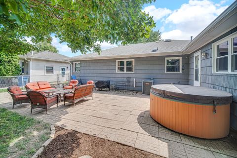Tiny photo for 555 W Brookmont Boulevard W, Bradley, IL 60915 (MLS # 12479547)