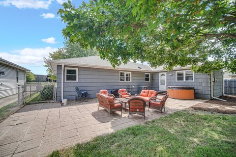 Tiny photo for 555 W Brookmont Boulevard W, Bradley, IL 60915 (MLS # 12479547)