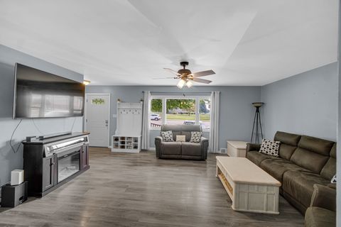Tiny photo for 555 W Brookmont Boulevard W, Bradley, IL 60915 (MLS # 12479547)