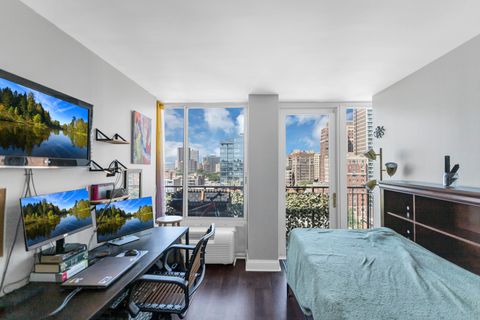 Tiny photo for 450 W Briar Place #13G, Chicago, IL 60657 (MLS # 12513353)