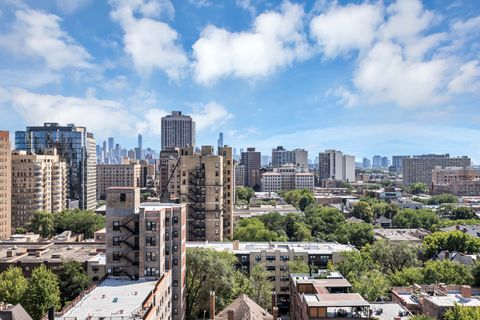 Tiny photo for 450 W Briar Place #13G, Chicago, IL 60657 (MLS # 12513353)