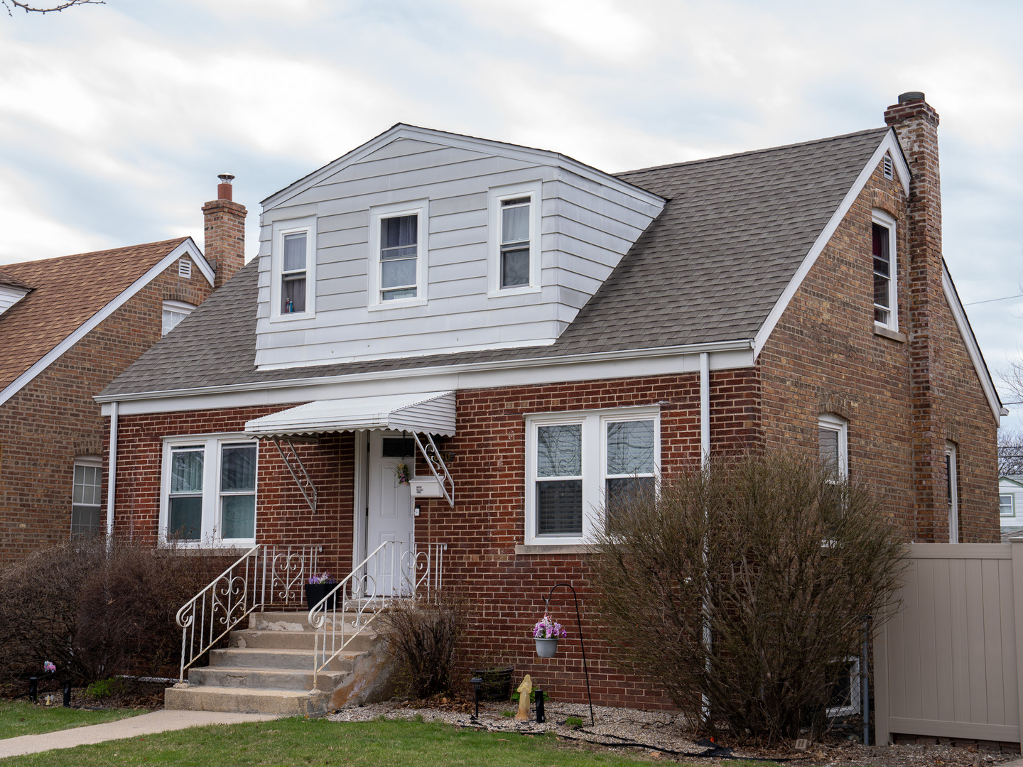 5650 S Newland Avenue