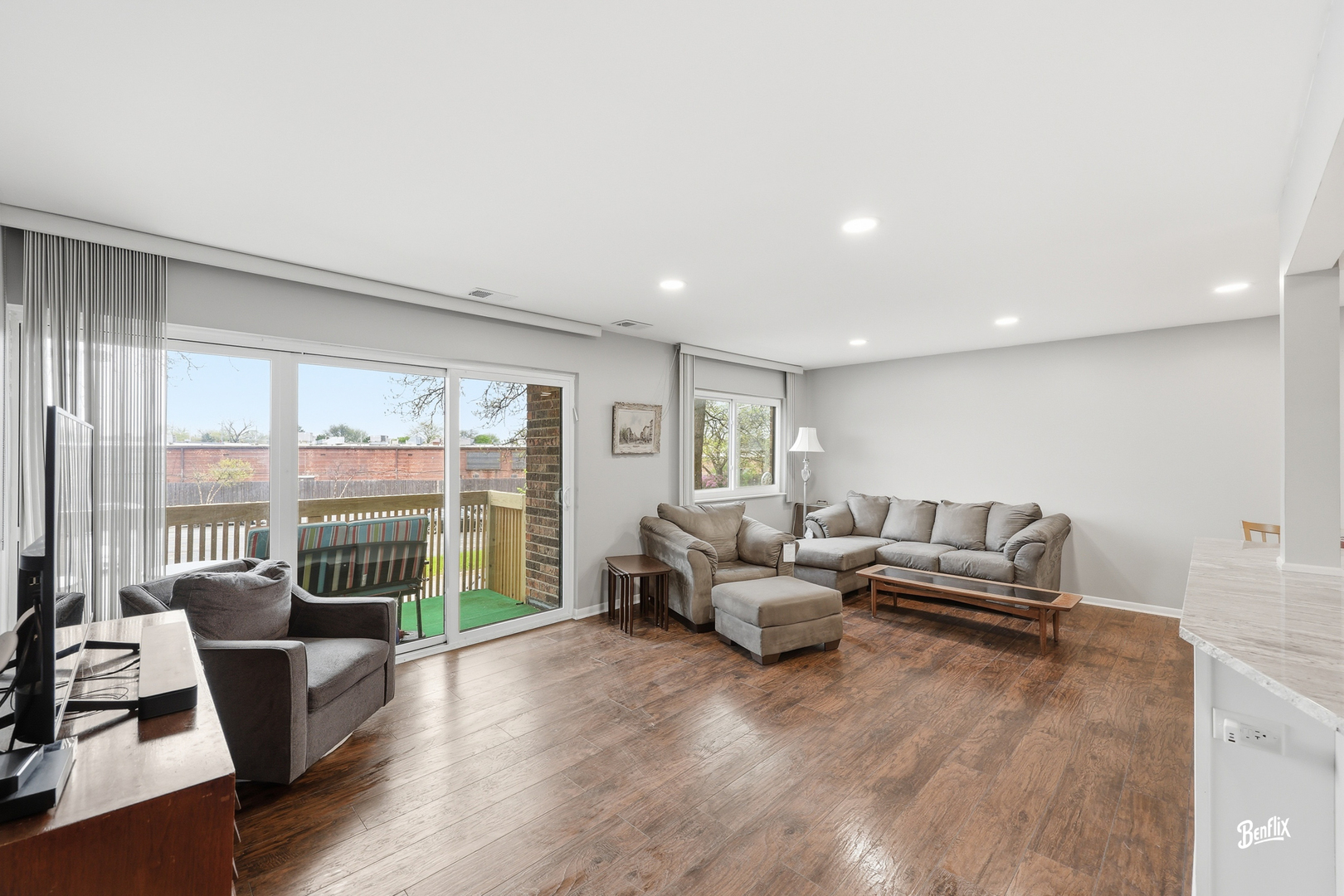 925 Spring Hill Drive 212
