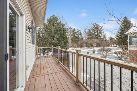 Tiny photo for 1424 S FAIRFIELD Avenue #1424, Lombard, IL 60148 (MLS # 12562024)