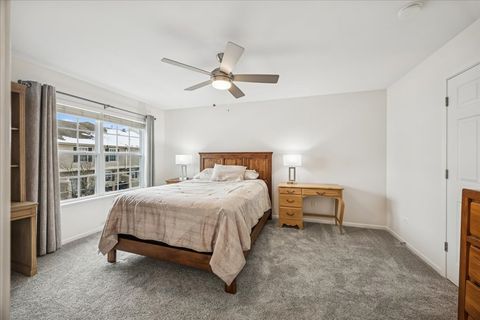 Tiny photo for 1424 S FAIRFIELD Avenue #1424, Lombard, IL 60148 (MLS # 12562024)