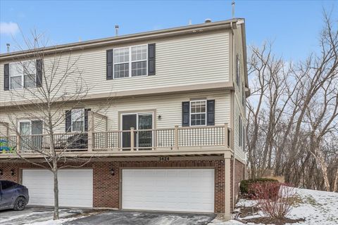 Tiny photo for 1424 S FAIRFIELD Avenue #1424, Lombard, IL 60148 (MLS # 12562024)