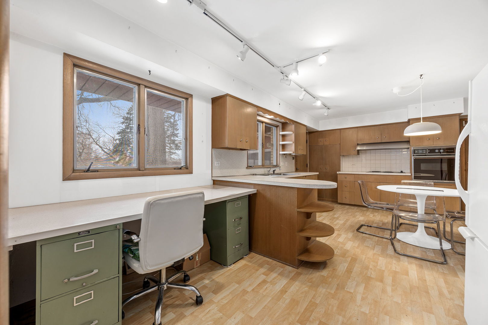 1927 Warrenville Road