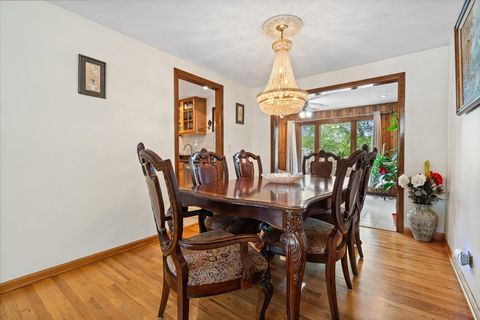 Tiny photo for Schaumburg, IL 60193 (MLS # 12638876)