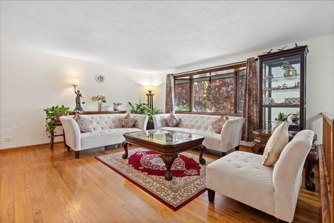 Tiny photo for Schaumburg, IL 60193 (MLS # 12638876)