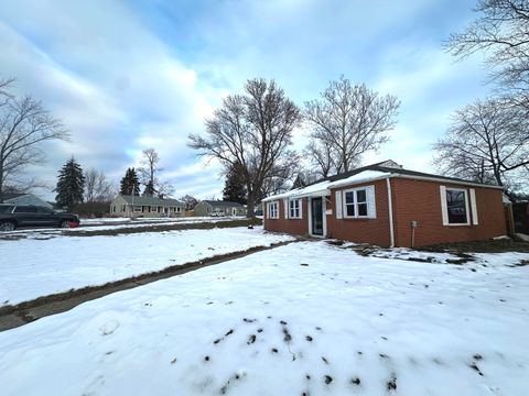 Tiny photo for 602 Sangamon Road, Marquette Heights, IL 61554 (MLS # 12523941)