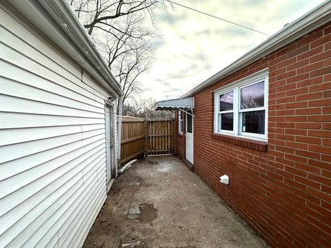 Tiny photo for 602 Sangamon Road, Marquette Heights, IL 61554 (MLS # 12523941)