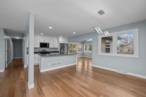 Tiny photo for 4029 Denniston Court, Bettendorf, IA 52722 (MLS # 12548503)