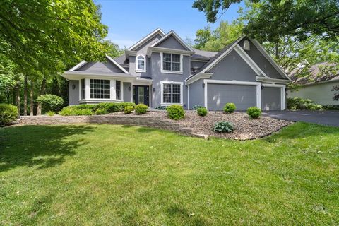 Photo of 1502 Sweetbriar Drive, Bloomington, IL 61701 (MLS # 12477173) Photo of 1502 Sweetbriar Drive, Bloomington, IL 61701 (MLS # 12477173)