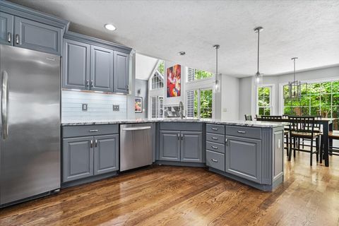 Tiny photo for 1502 Sweetbriar Drive, Bloomington, IL 61701 (MLS # 12477173)