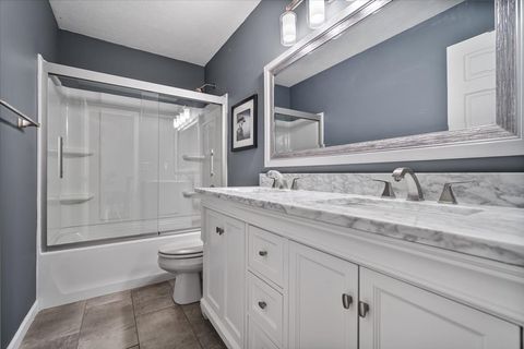 Tiny photo for 1502 Sweetbriar Drive, Bloomington, IL 61701 (MLS # 12477173)