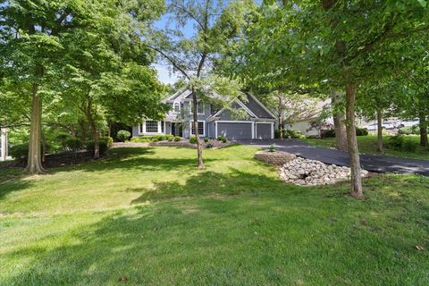 Tiny photo for 1502 Sweetbriar Drive, Bloomington, IL 61701 (MLS # 12477173)