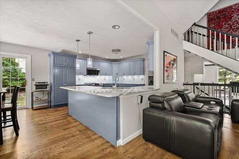 Tiny photo for 1502 Sweetbriar Drive, Bloomington, IL 61701 (MLS # 12477173)