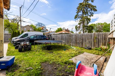 Tiny photo for 844 N Laramie Avenue, Chicago, IL 60651 (MLS # 12673104)