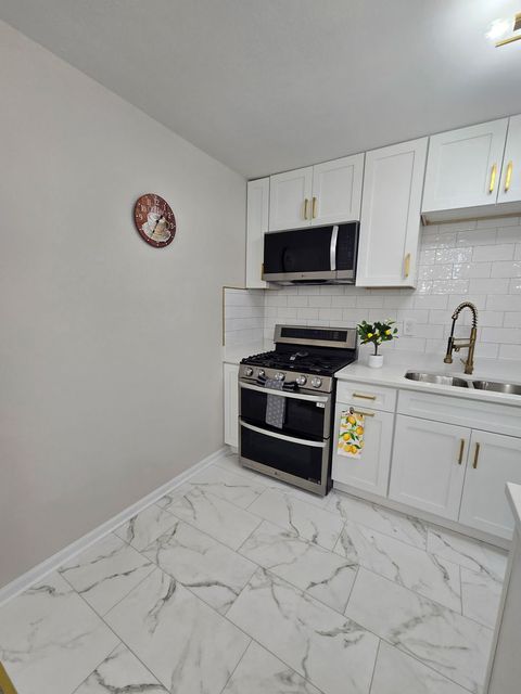 Tiny photo for 984 Crabapple Drive #102, Prospect Heights, IL 60070 (MLS # 12525331)